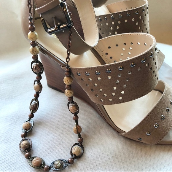 Nine West Wedge sandals EUC - Picture 6 of 8